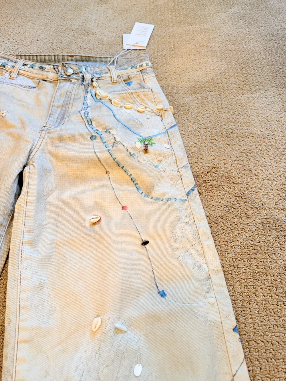 Boutique Light Wash Embellished and hand painted Wide-Leg Jeans NWT - Picture 14 of 15